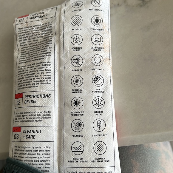 Brand new Indescratables sunglasses - Loop 03 style! Worn only twice! - Picture 5 of 5